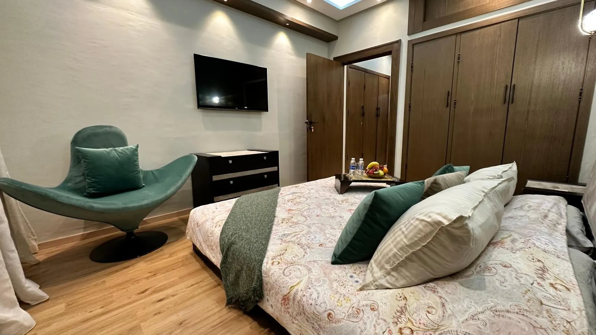 3 Rooms & View Casablanca